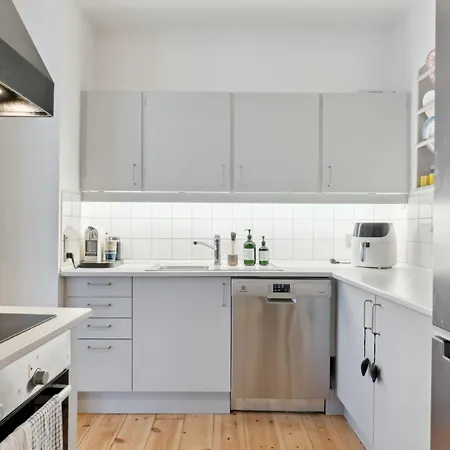 Lejlighed Modern Comfort In Copenhagen's Coolest District