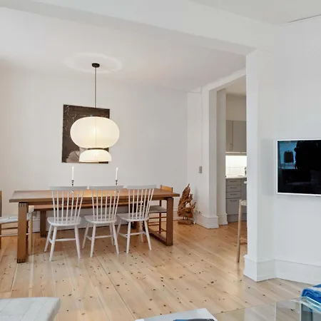 Modern Comfort In Copenhagen's Coolest District Апартаменты